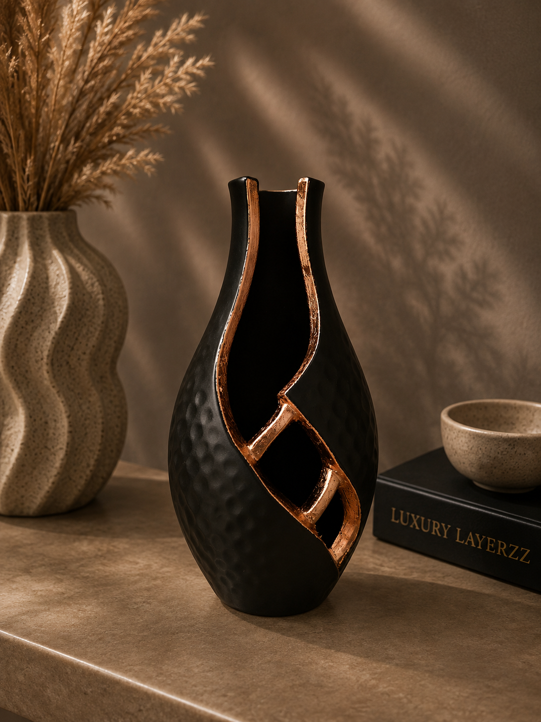 Luxury Layerzz – Golden Rift Vase -Gold & Rose Gold Accent - decoratie