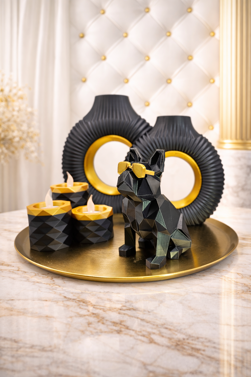 Luxury Layerzz Zonnebrilhond – Zwart met Gouden Bril - 2 maten - decoratie